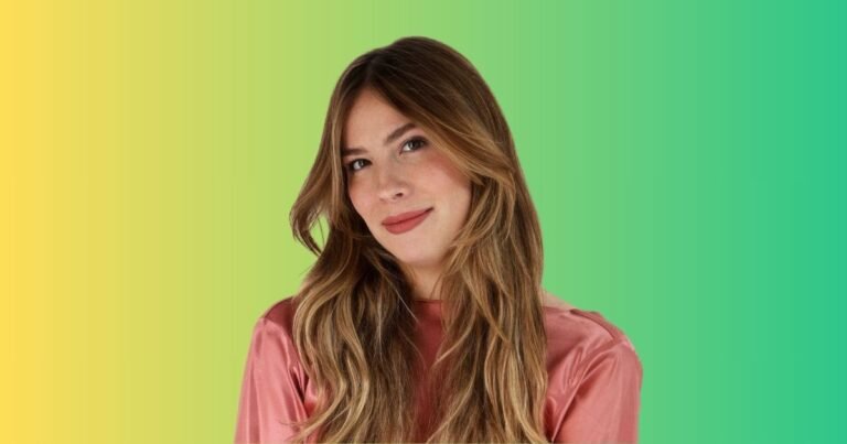 Emily Henry Net Worth